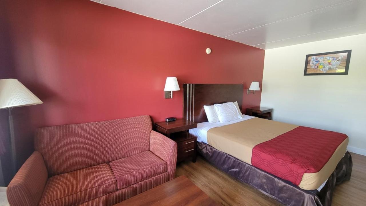 King'S Inn Motel Рединг Экстерьер фото