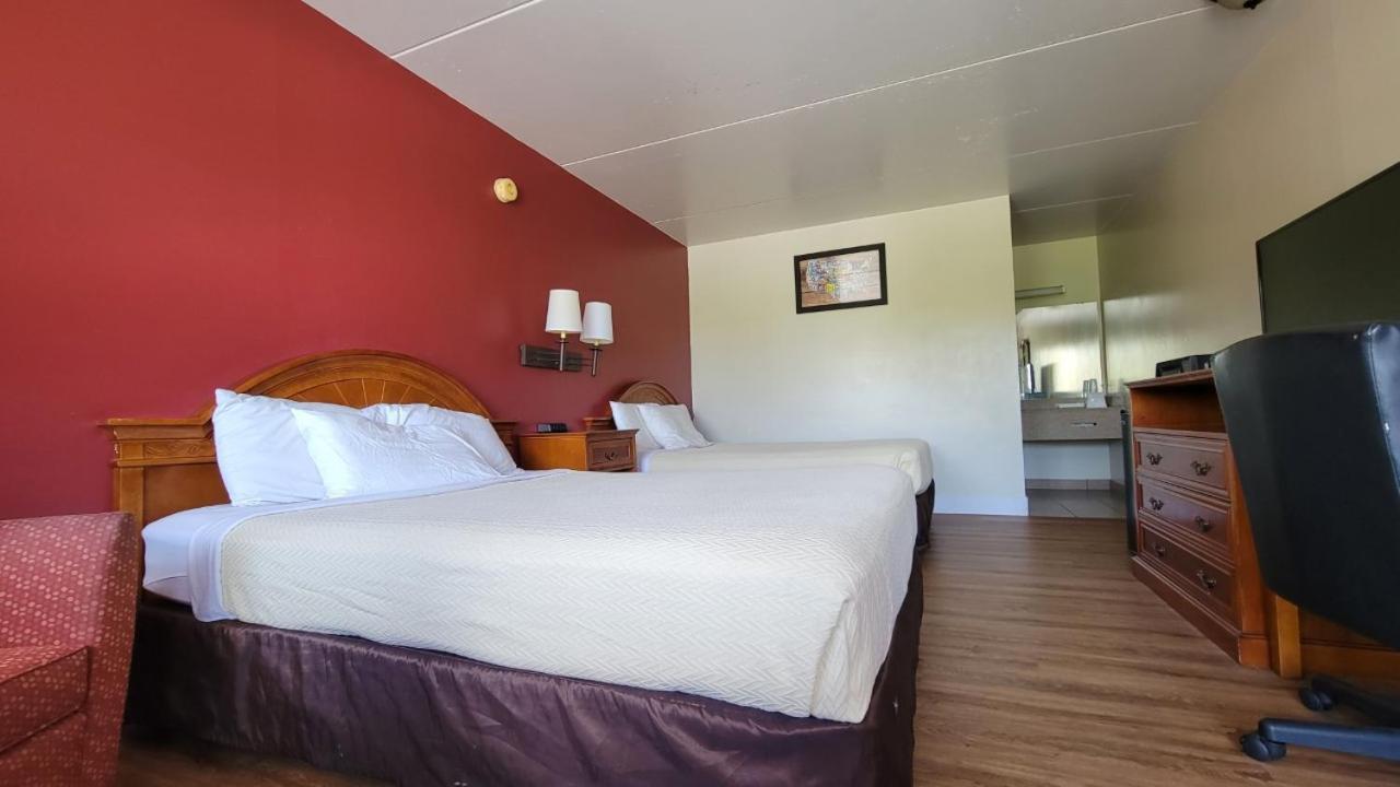 King'S Inn Motel Рединг Экстерьер фото